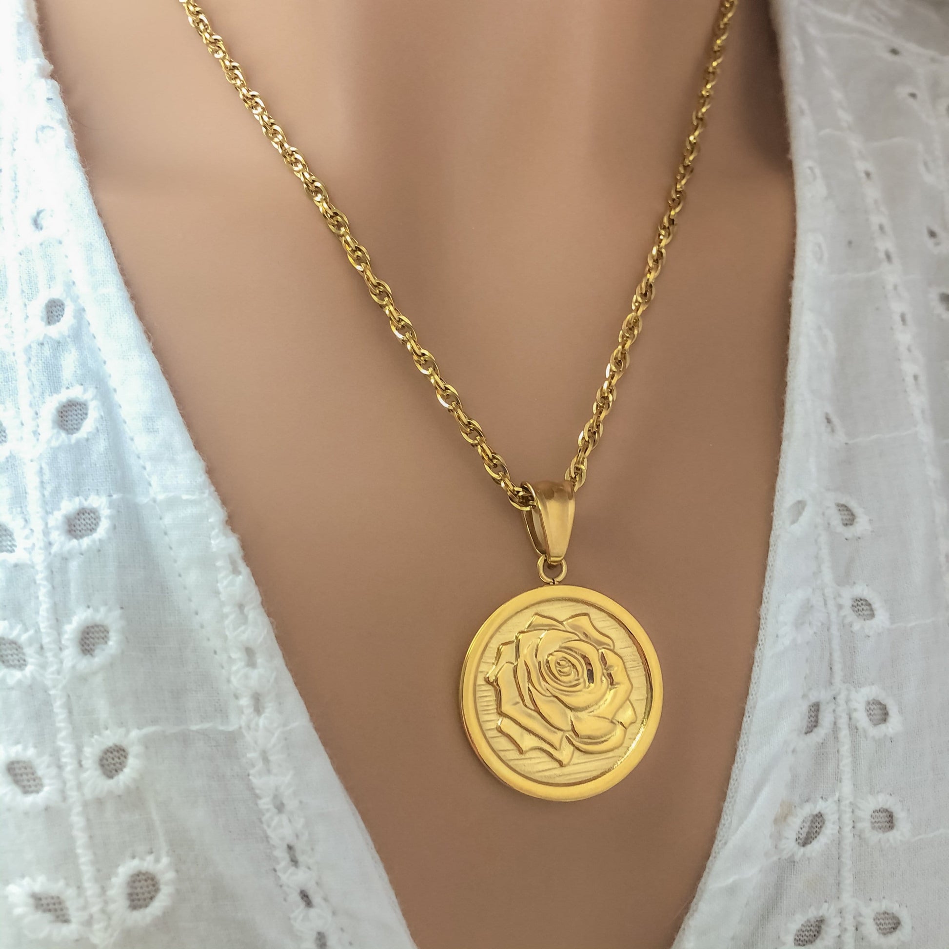 Rose Necklace (2 sides) - Krave & Co | Stylish Jewelry and Accessories. Shop our Sale.