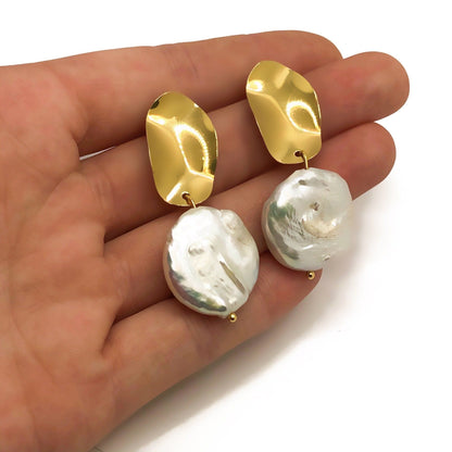 Thea Pearl Earrings - Krave & Co | Stylish Jewelry and Accessories. Shop our Sale.